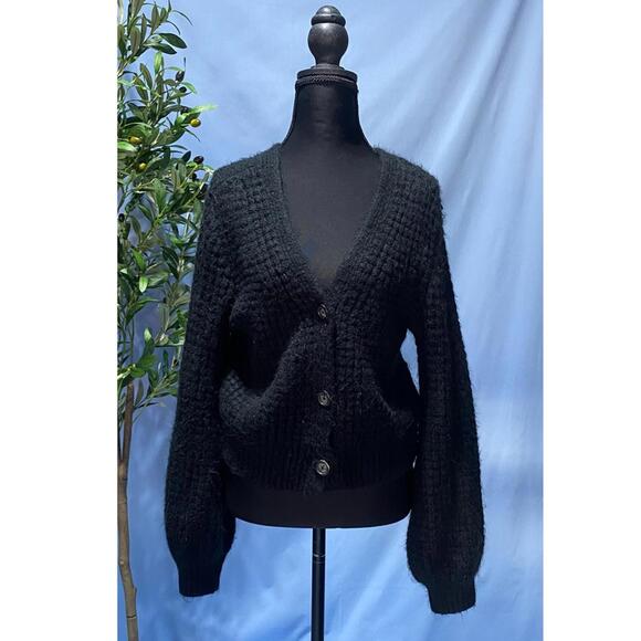 Abercrombie & Fitch Sweaters - Abercrombie & Fitch Chunky Seed Stitch Cardigan Black Medium Excellent Like New